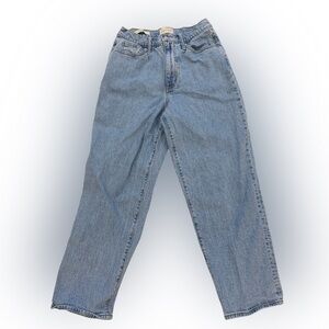 Universal Thread Light Blue Vintage Straight Leg Jeans